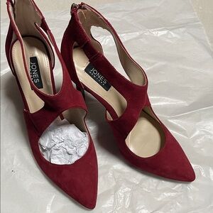 Jones New York Burgundy Heels